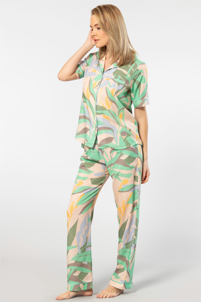 Türen Kadin Desenli Kisa Kol Dokuma Pijama Takimi