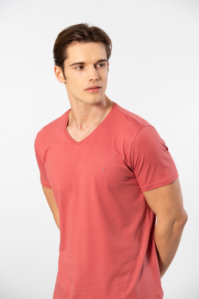 Cacharel Erkek V Yaka T-shirt