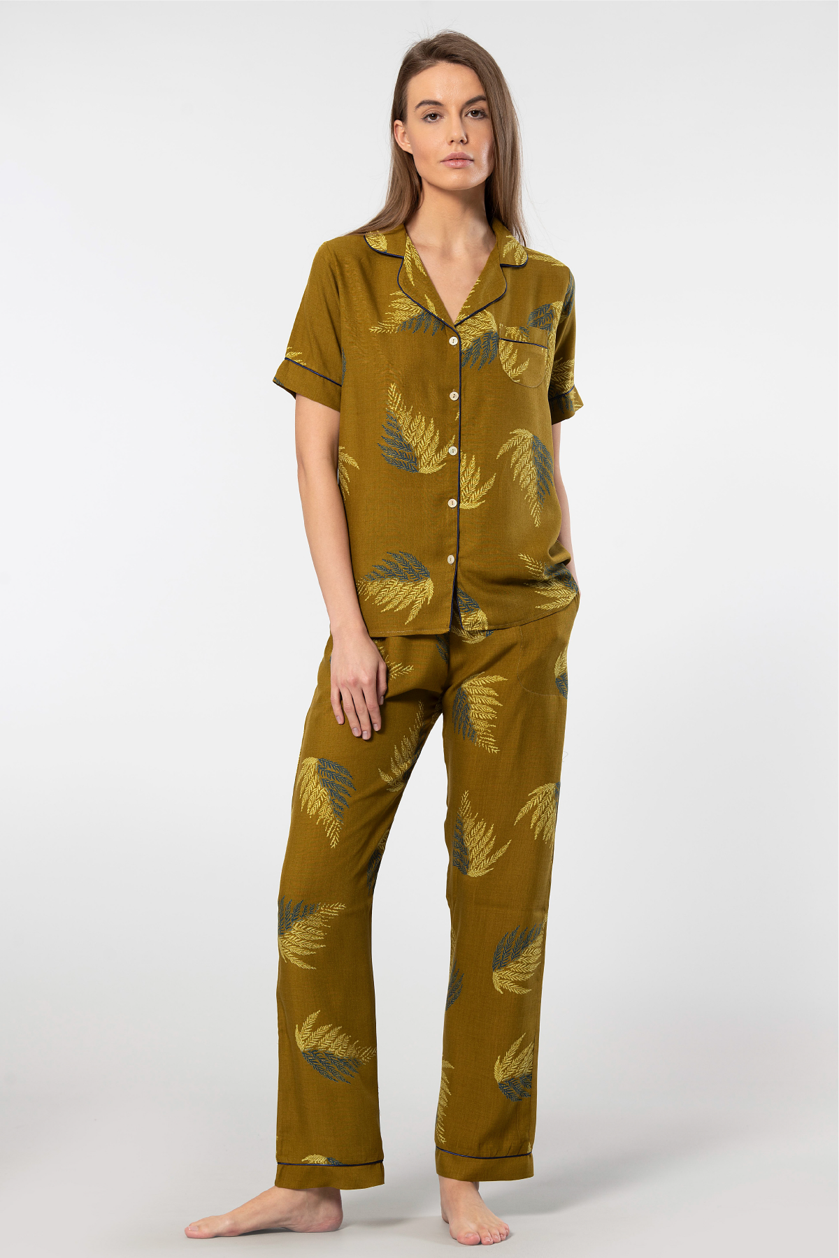 Türen Kadin Desenli Kisa Kol Dokuma Pijama Takimi