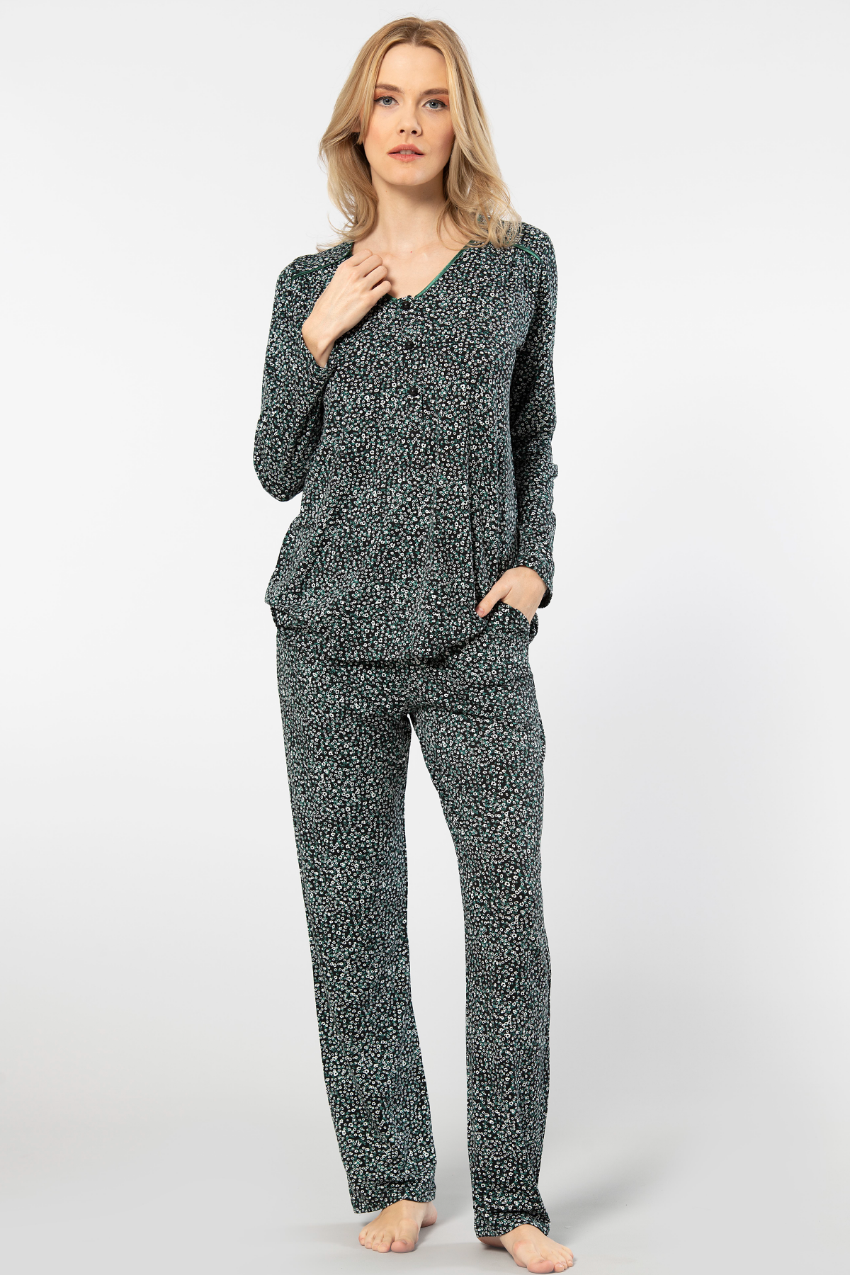 Türen Çiçek Desenli Uzun Kollu Patlı Pijama Takımı